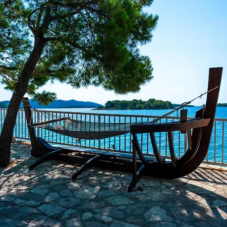Dandy With Pool 2 Bedrooms Jezera