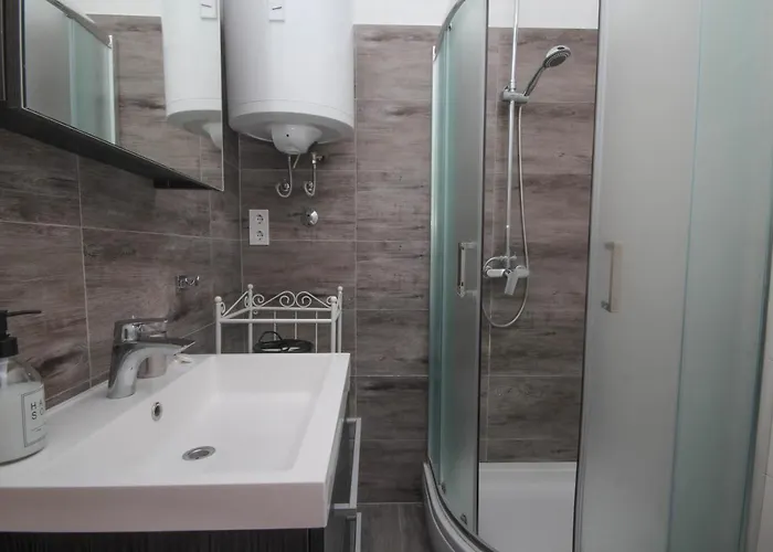 Dandy With Pool 2 Bedrooms Appartamento