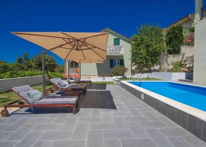 Dandy With Pool 2 Bedrooms Appartamento Jezera