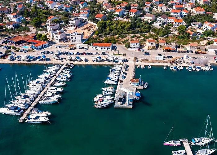 Dandy With Pool 2 Bedrooms * 제제라