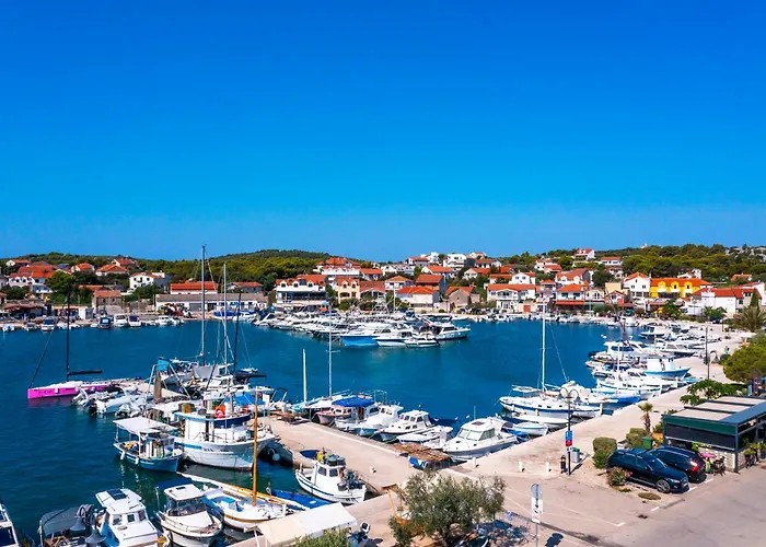 Dandy With Pool 2 Bedrooms Appartamento