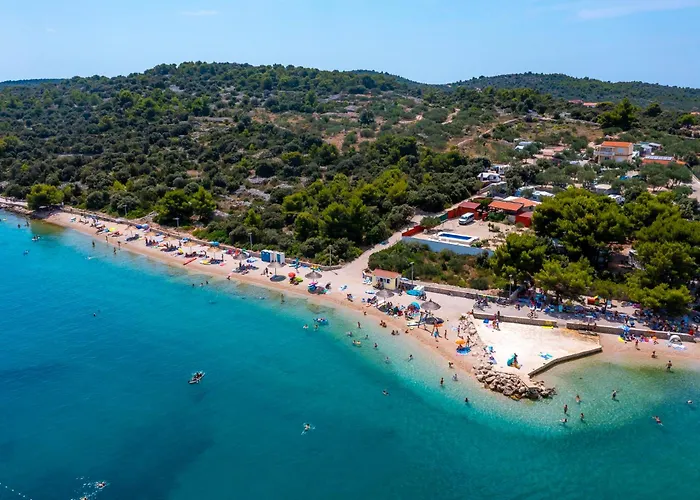 Appartamento Dandy With Pool 2 Bedrooms Jezera